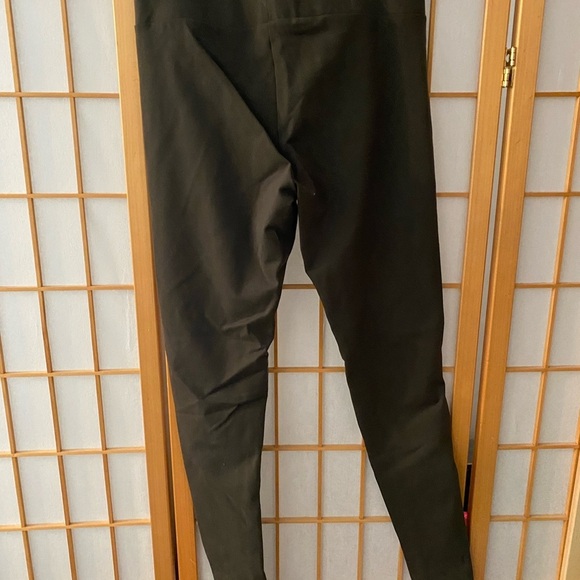 Matty M Women's Legging Size Small Durable Thicker Material Olive Green - Picture 3 of 5